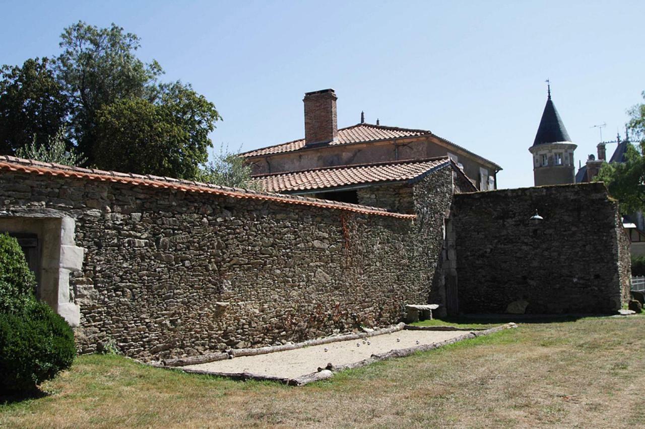 Chateau Breduriere Acomodação com café da manhã Moutiers-sur-le-Lay Exterior foto